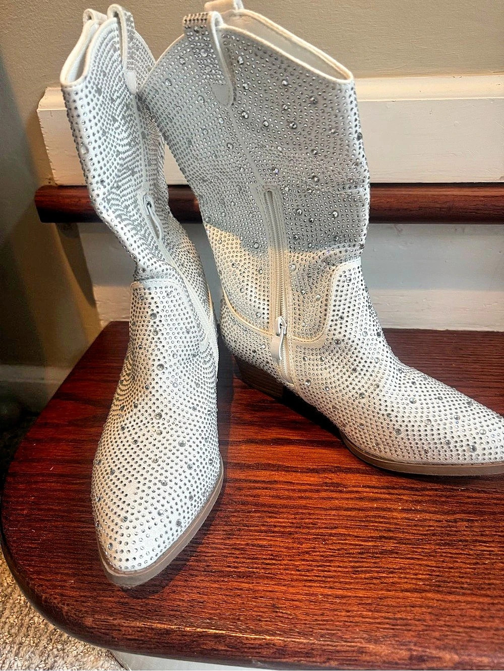 Link River-11K Rhinestone Heeled Boots White & Silver US youth 4